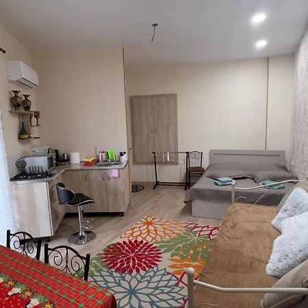 Guest House Beautiful Avlabar Tbilisi Exterior foto